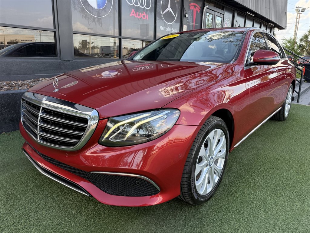 2017 Mercedes-Benz E-Class E300 4MATIC's photo