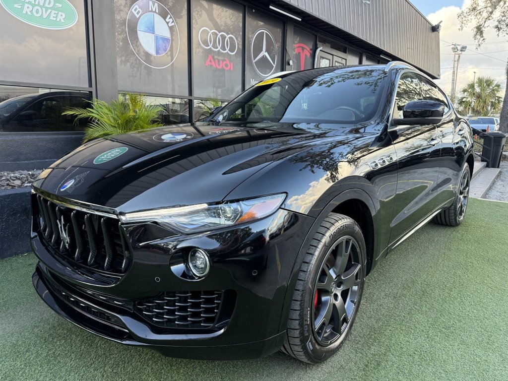 2019 Maserati Levante Base's photo