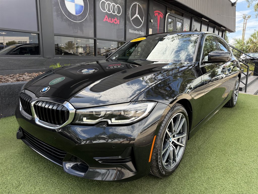 2019 BMW 3 Series 330i Sedan's photo