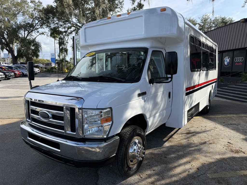2015 Ford E-Series Cutaway