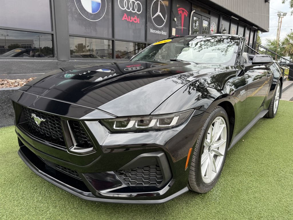 2024 Ford Mustang GT Premium Convertible's photo
