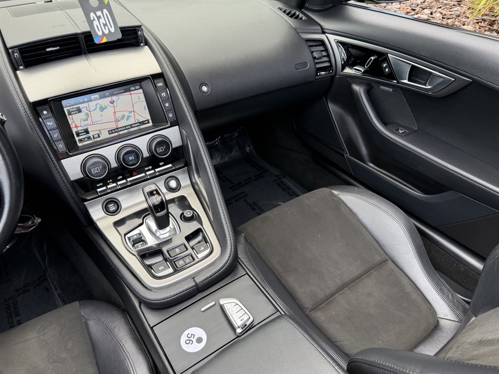 2017 Jaguar F-TYPE Base - Photo 24