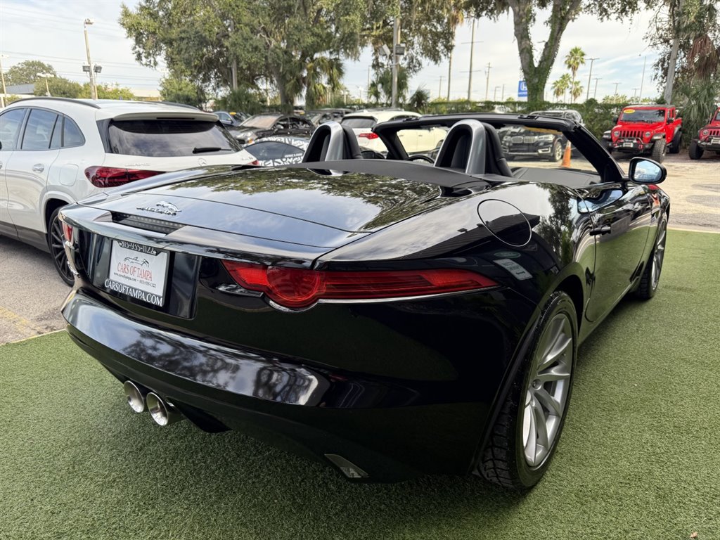 2017 Jaguar F-TYPE Base - Photo 6