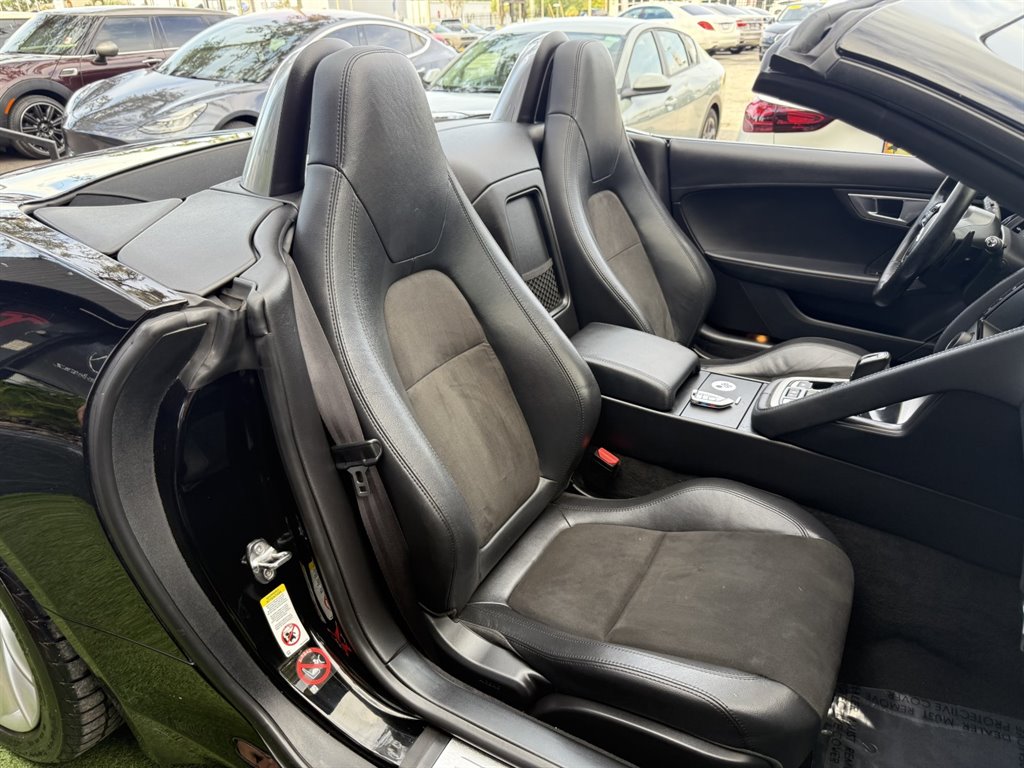 2017 Jaguar F-TYPE Base - Photo 20