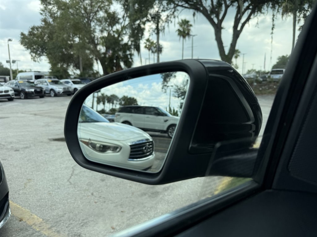 2021 Mercedes-Benz GLC GLC300 - Photo 30