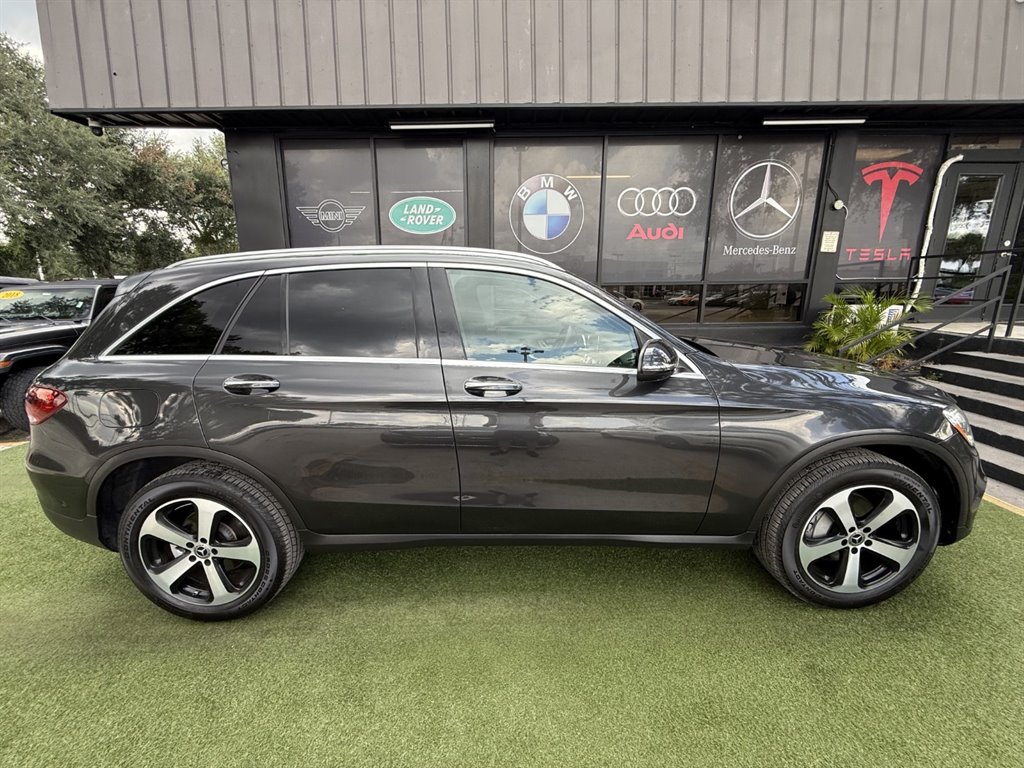2021 Mercedes-Benz GLC GLC300 - Photo 8